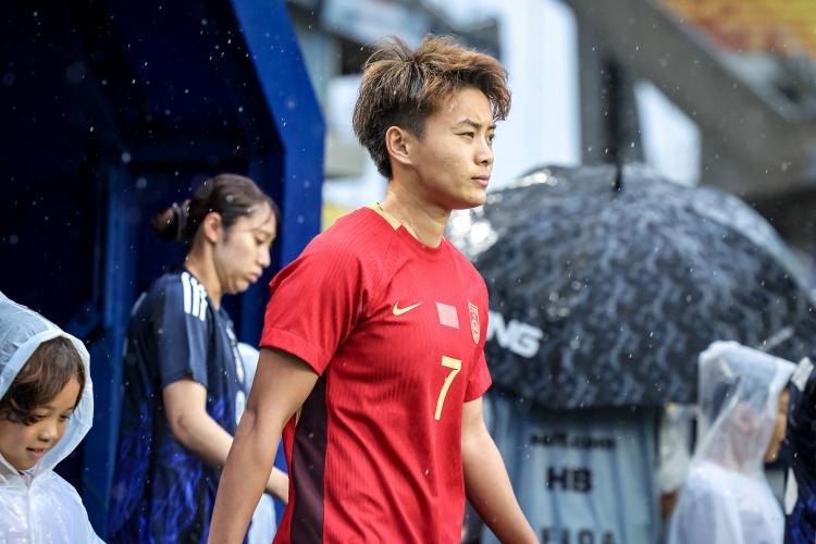 九游用户空间-东体：中国女足表现出的进步很有价值，王霜对这支球队还不可或缺