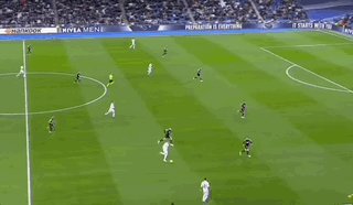 【西甲】本泽马双响，莫德里奇破门，皇马4比0副班长